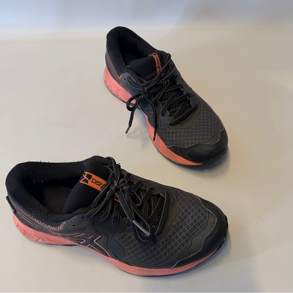 ASICS Gel Black and Salmon Women’s Size 7 Sneakers Running Shoe - Picture 1 of 9